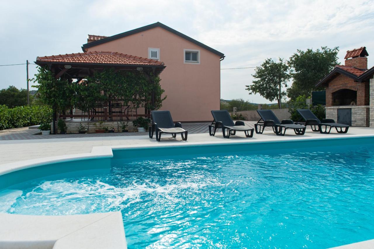 Villa Verbena Mala Cista Buitenkant foto