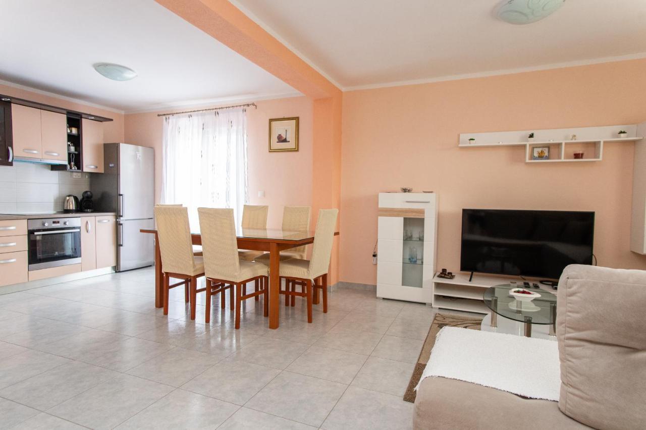 Villa Verbena Mala Cista Buitenkant foto
