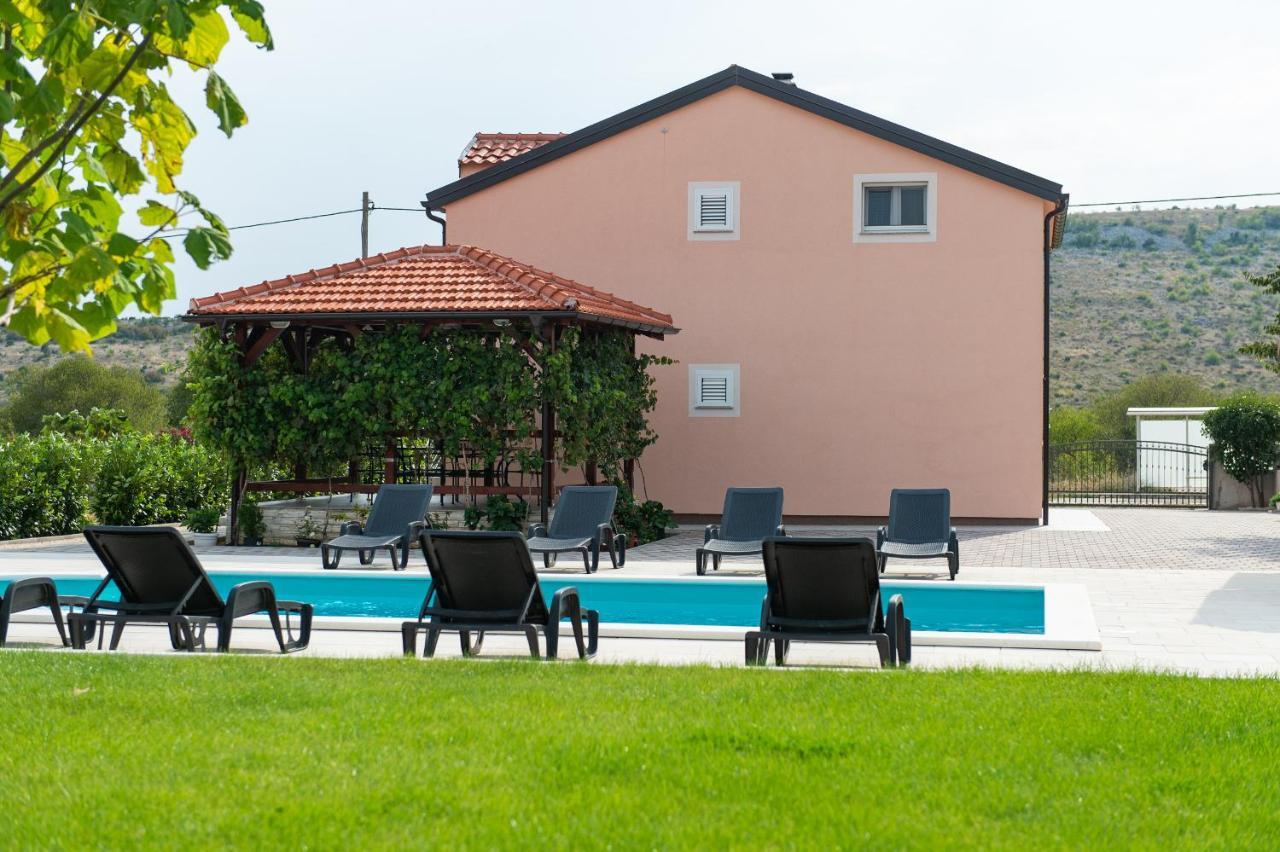 Villa Verbena Mala Cista Buitenkant foto